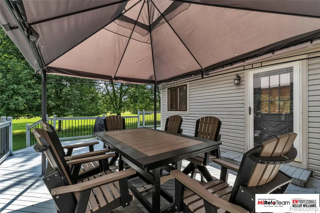 9844 Pine Knob Road Independence Charter Township MI 48348