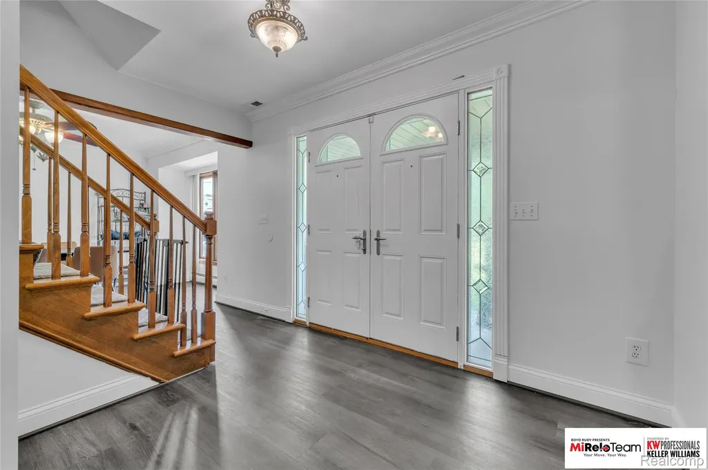 9844 Pine Knob Road Independence Charter Township MI 48348