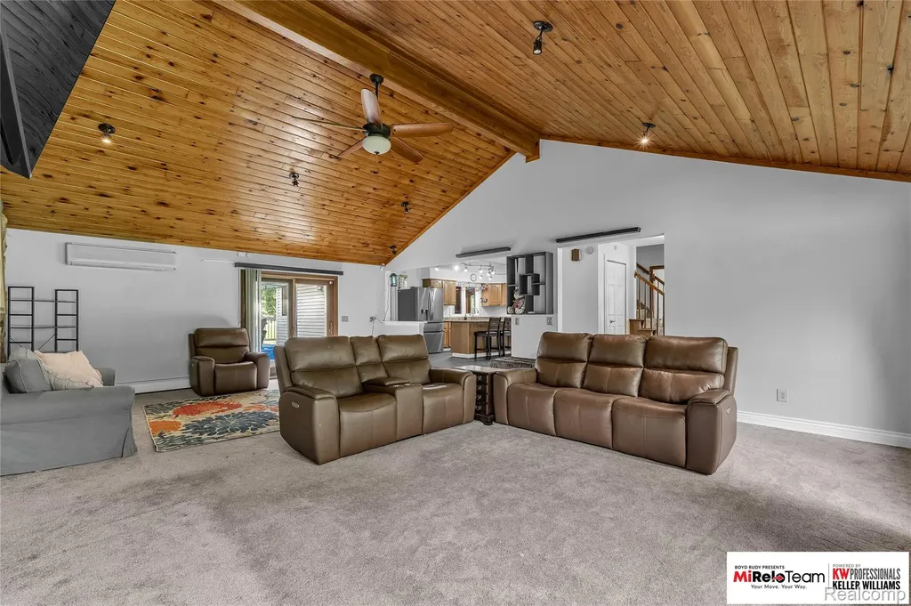 9844 Pine Knob Road Independence Charter Township MI 48348