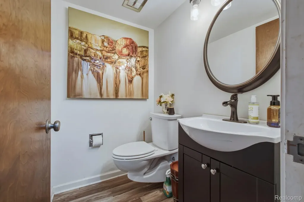46 W Breitmeyer Place Mt. Clemens City MI 48043