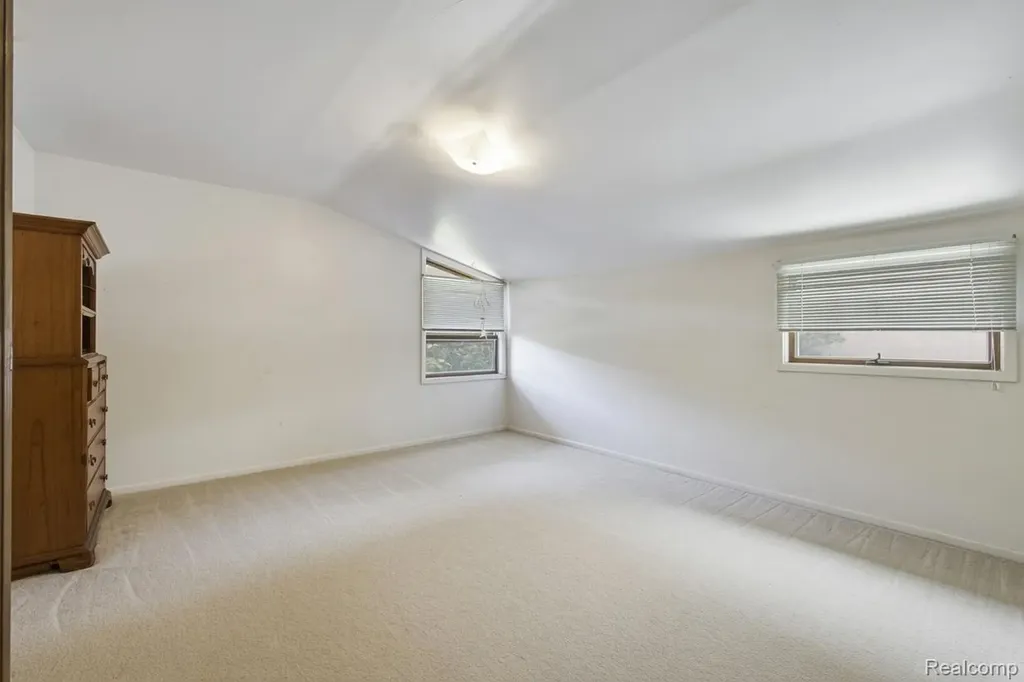 46 W Breitmeyer Place Mt. Clemens City MI 48043
