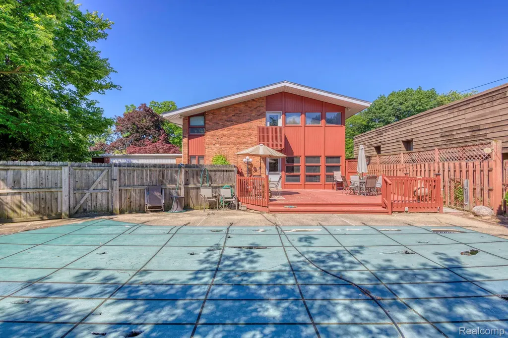 46 W Breitmeyer Place Mt. Clemens City MI 48043