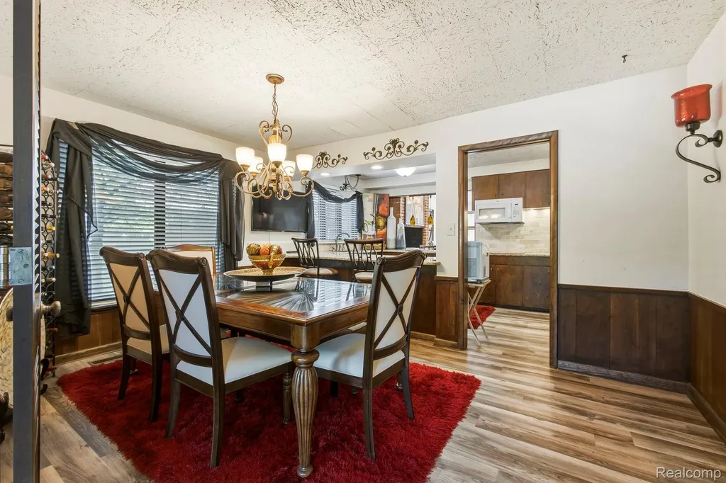 46 W Breitmeyer Place Mt. Clemens City MI 48043