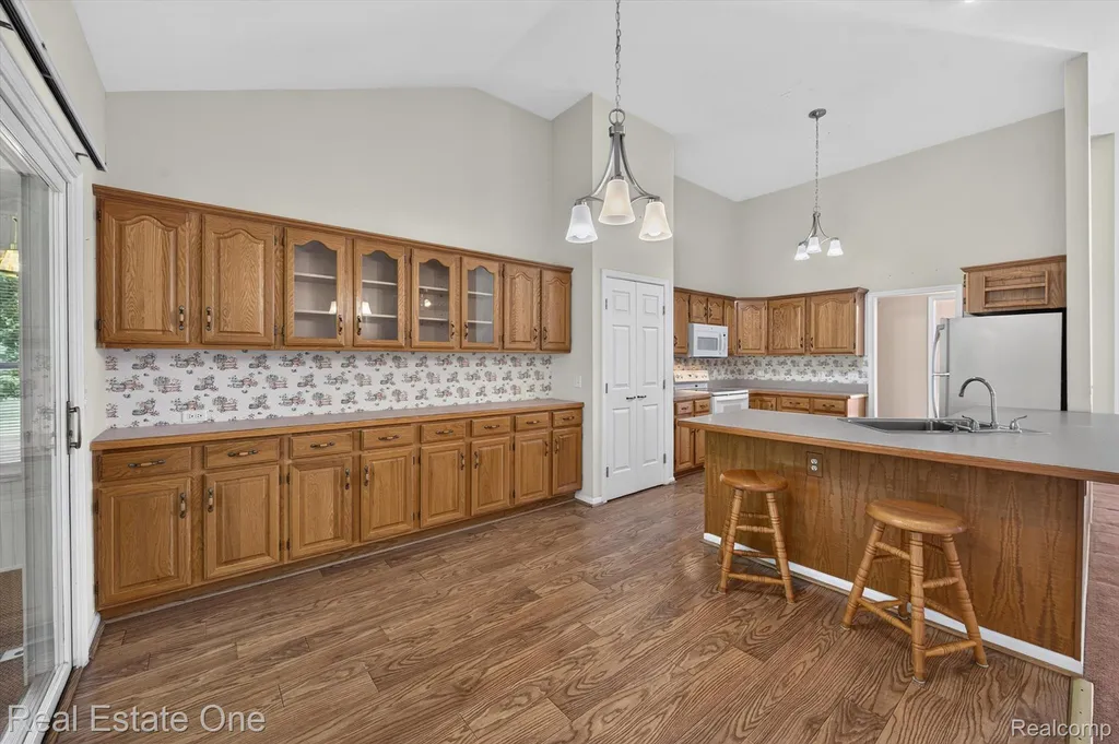 5128 Queensway Marion Township MI 48843