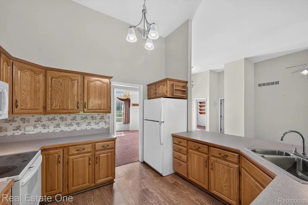 5128 Queensway Marion Township MI 48843