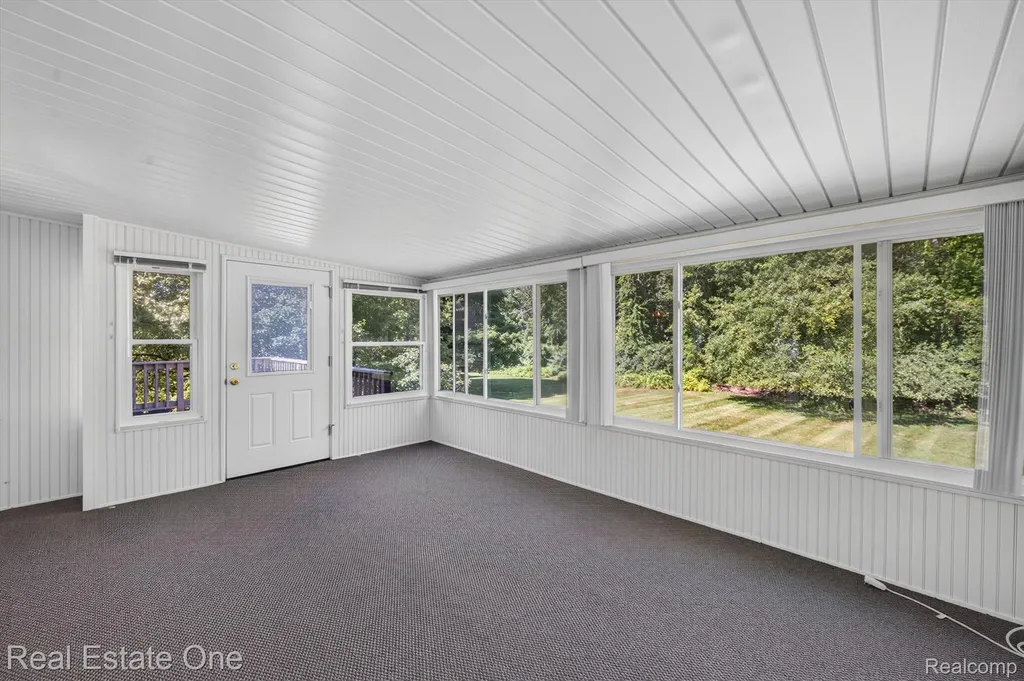 5128 Queensway Marion Township MI 48843
