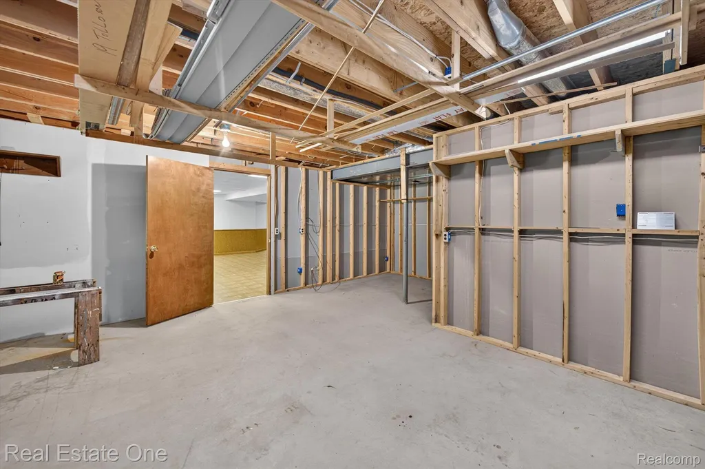 5128 Queensway Marion Township MI 48843
