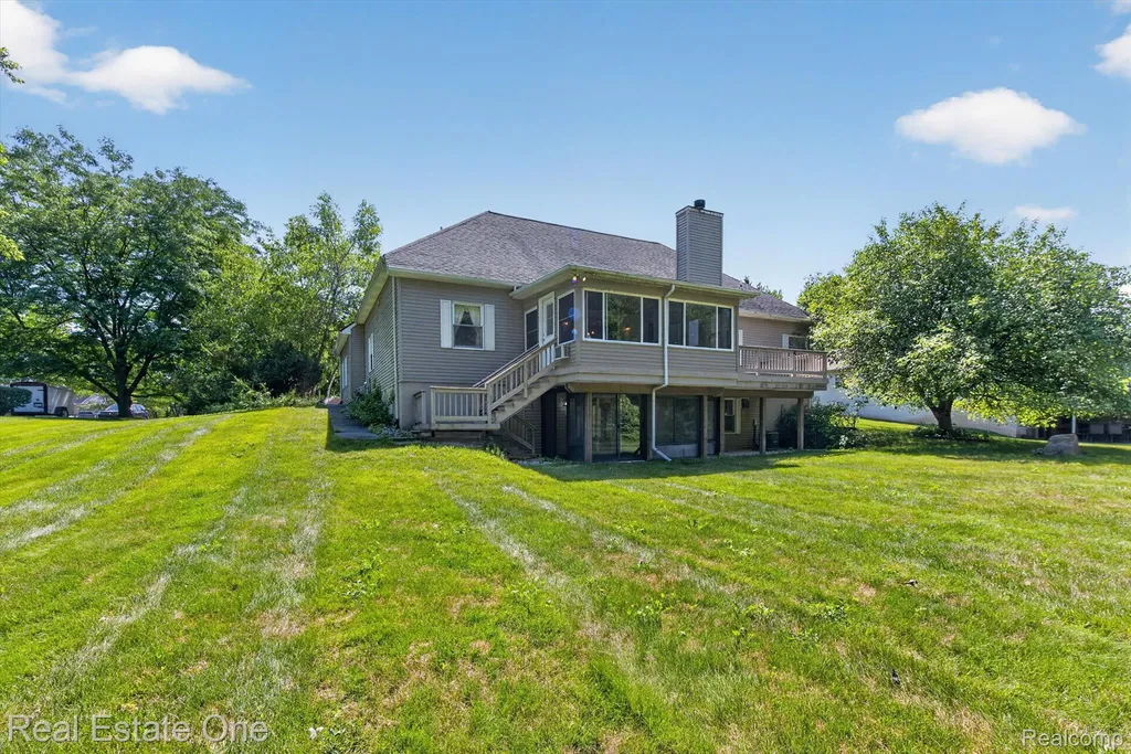 5128 Queensway Marion Township MI 48843