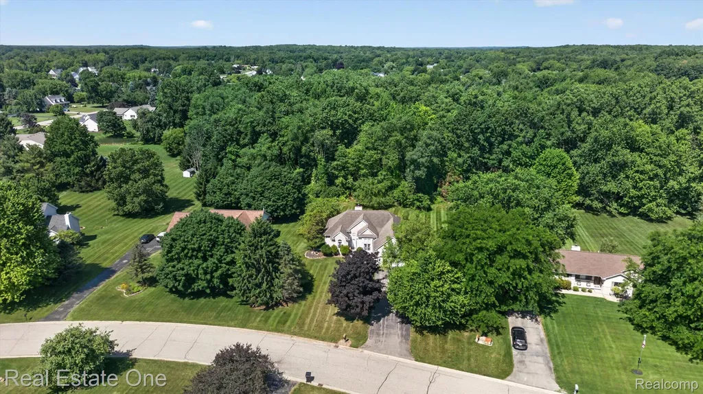 5128 Queensway Marion Township MI 48843