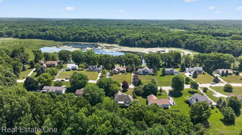 5128 Queensway Marion Township MI 48843