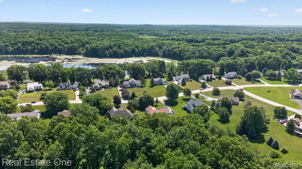 5128 Queensway Marion Township MI 48843