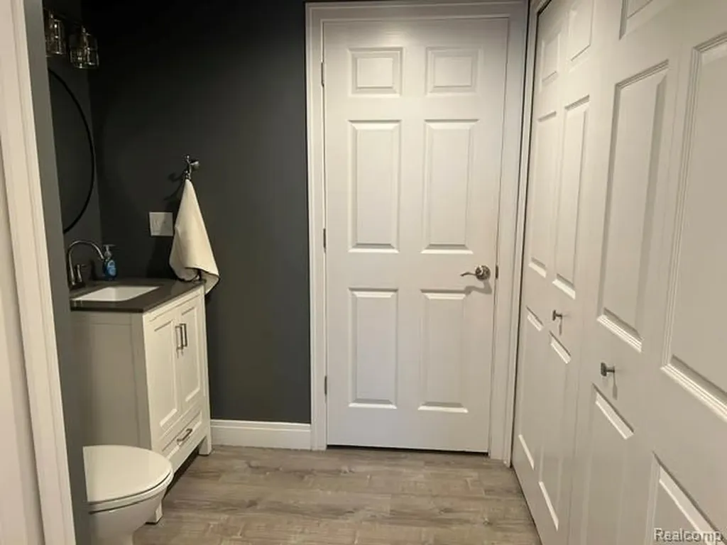 15471 Whitaker Road Fenton Charter Township MI 48451