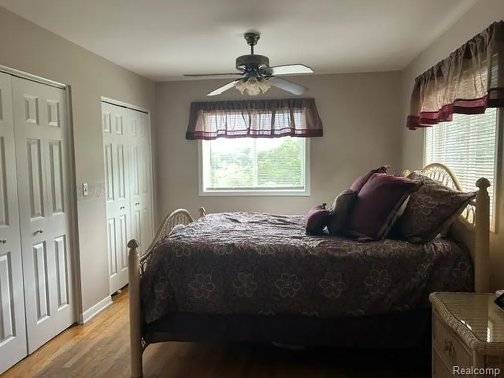 15471 Whitaker Road Fenton Charter Township MI 48451
