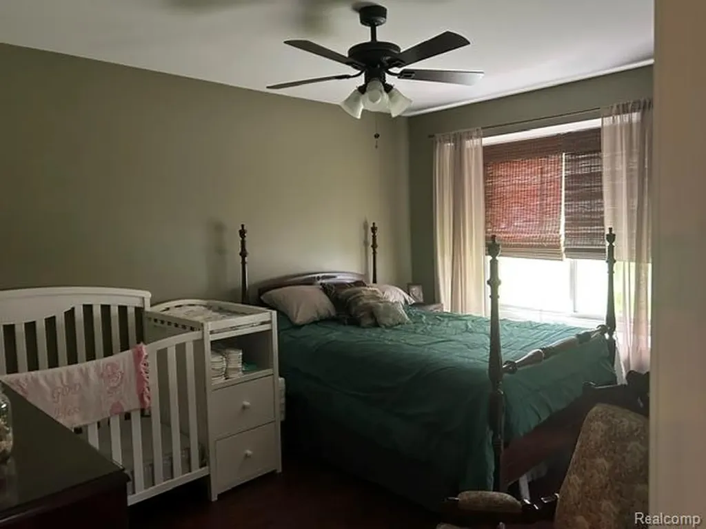 15471 Whitaker Road Fenton Charter Township MI 48451