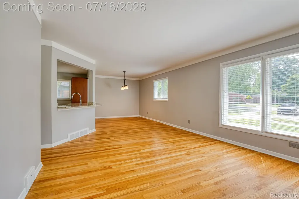 3014 Sylvan Drive Royal Oak City MI 48073