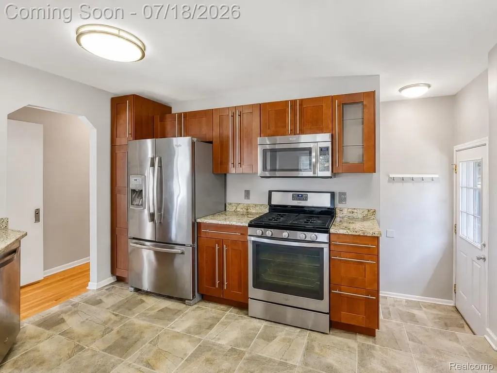 3014 Sylvan Drive Royal Oak City MI 48073