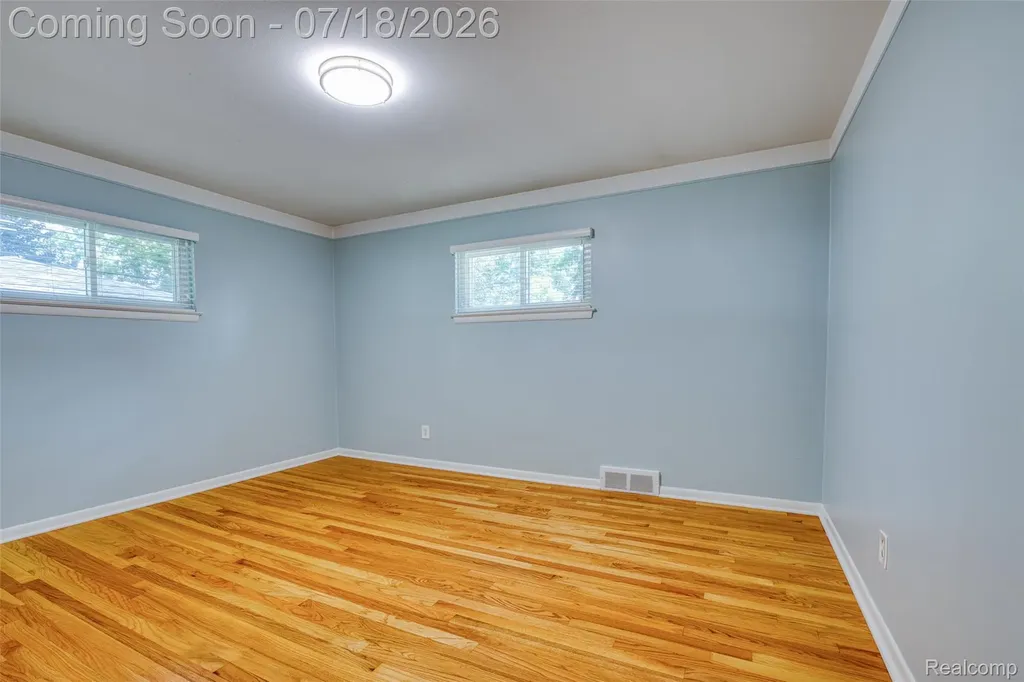 3014 Sylvan Drive Royal Oak City MI 48073
