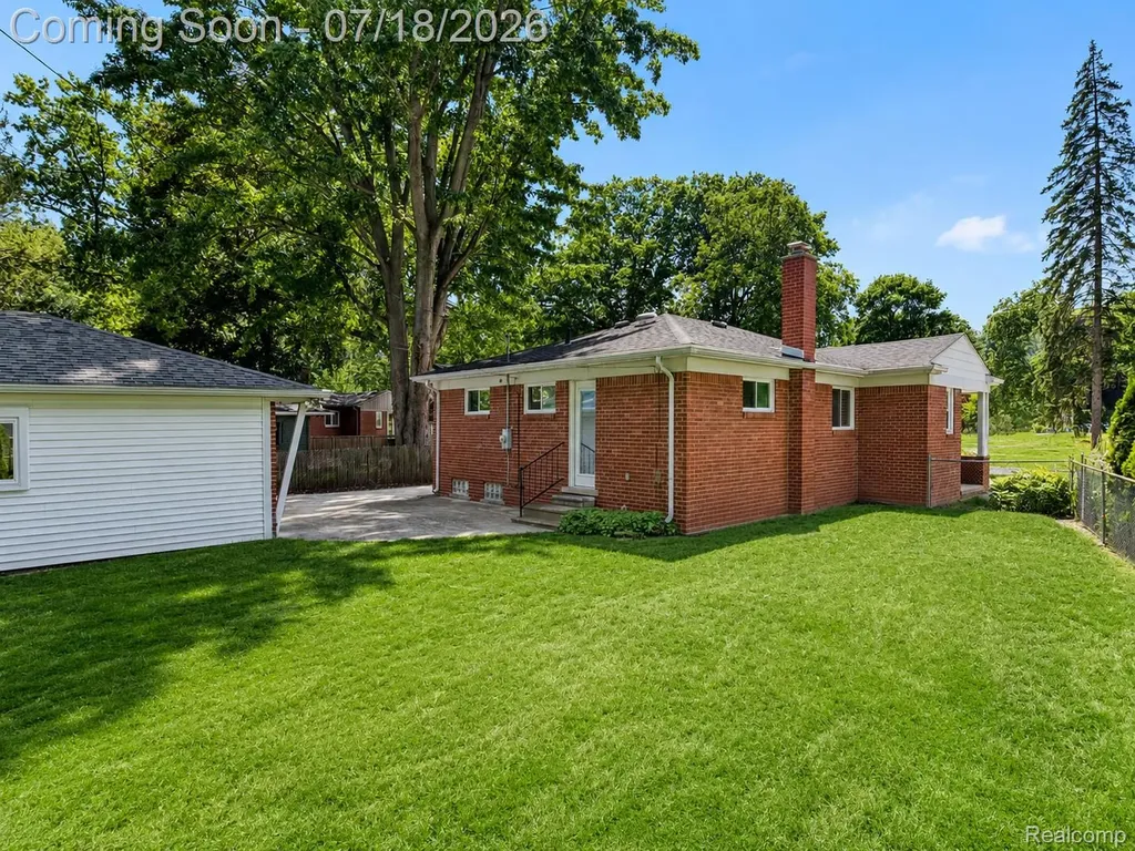 3014 Sylvan Drive Royal Oak City MI 48073