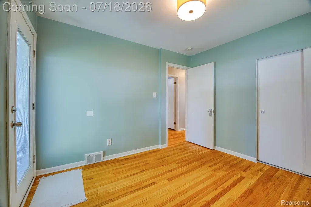 3014 Sylvan Drive Royal Oak City MI 48073