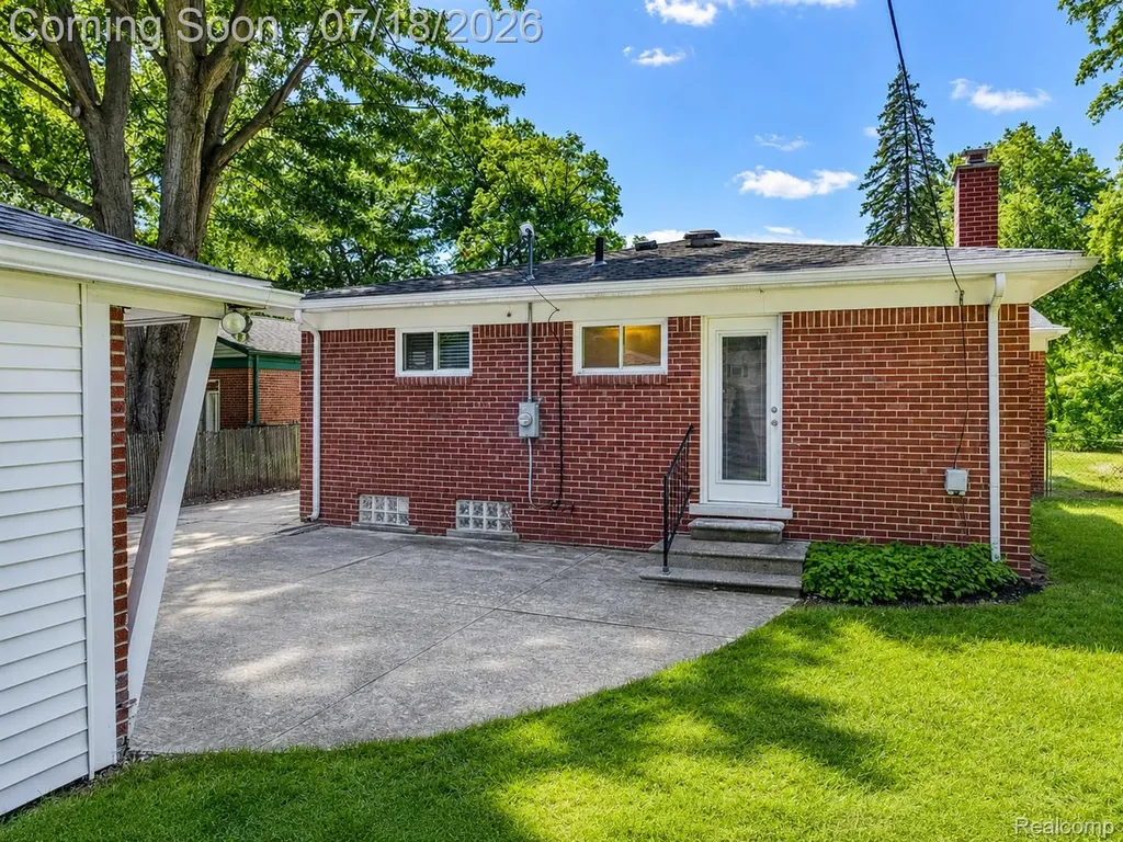 3014 Sylvan Drive Royal Oak City MI 48073