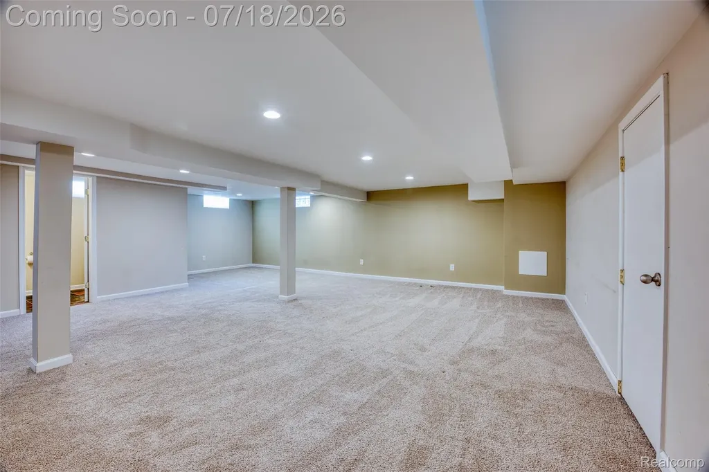 3014 Sylvan Drive Royal Oak City MI 48073