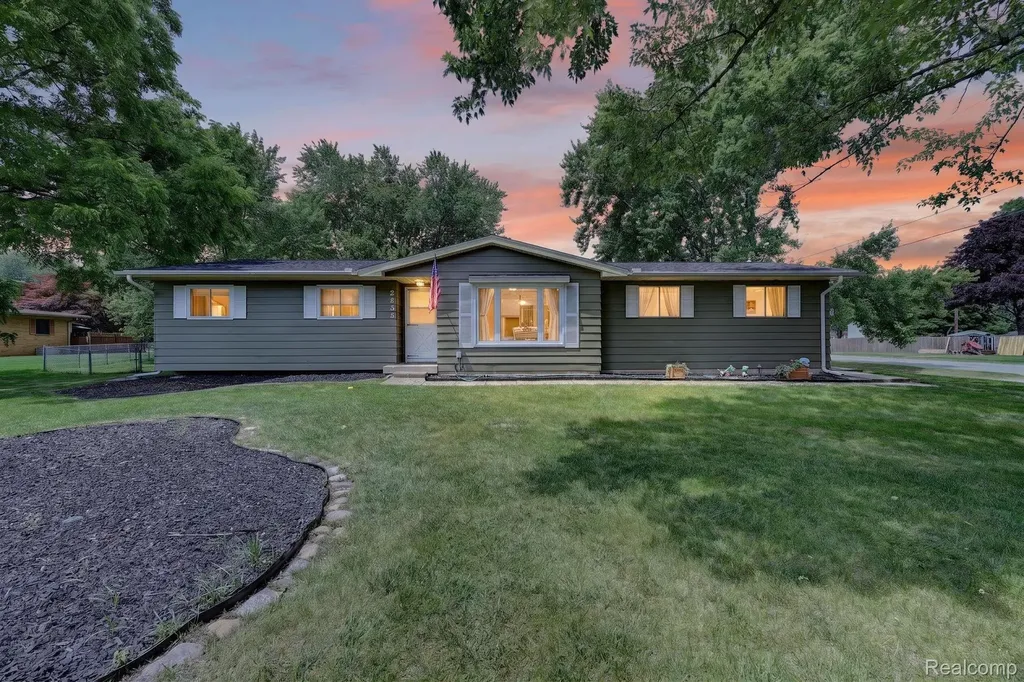 5355 N Seymour Road Flushing Charter Township MI 48433