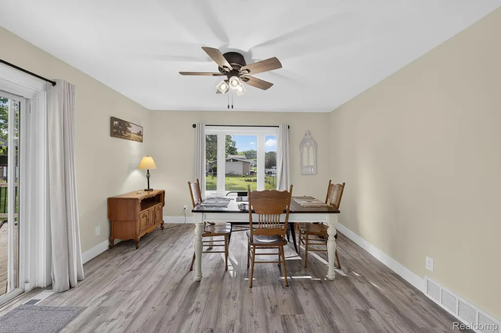 5355 N Seymour Road Flushing Charter Township MI 48433