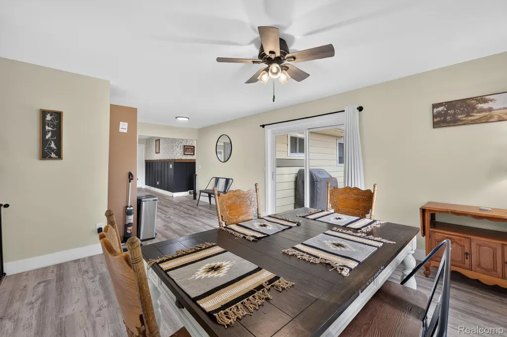 5355 N Seymour Road Flushing Charter Township MI 48433