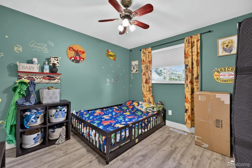 5355 N Seymour Road Flushing Charter Township MI 48433