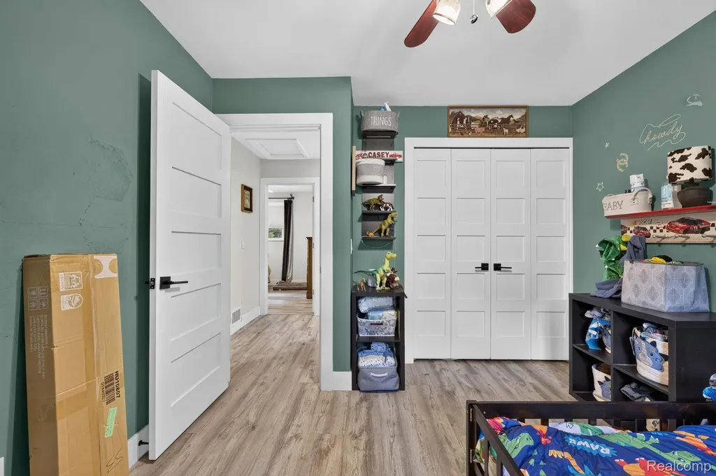 5355 N Seymour Road Flushing Charter Township MI 48433