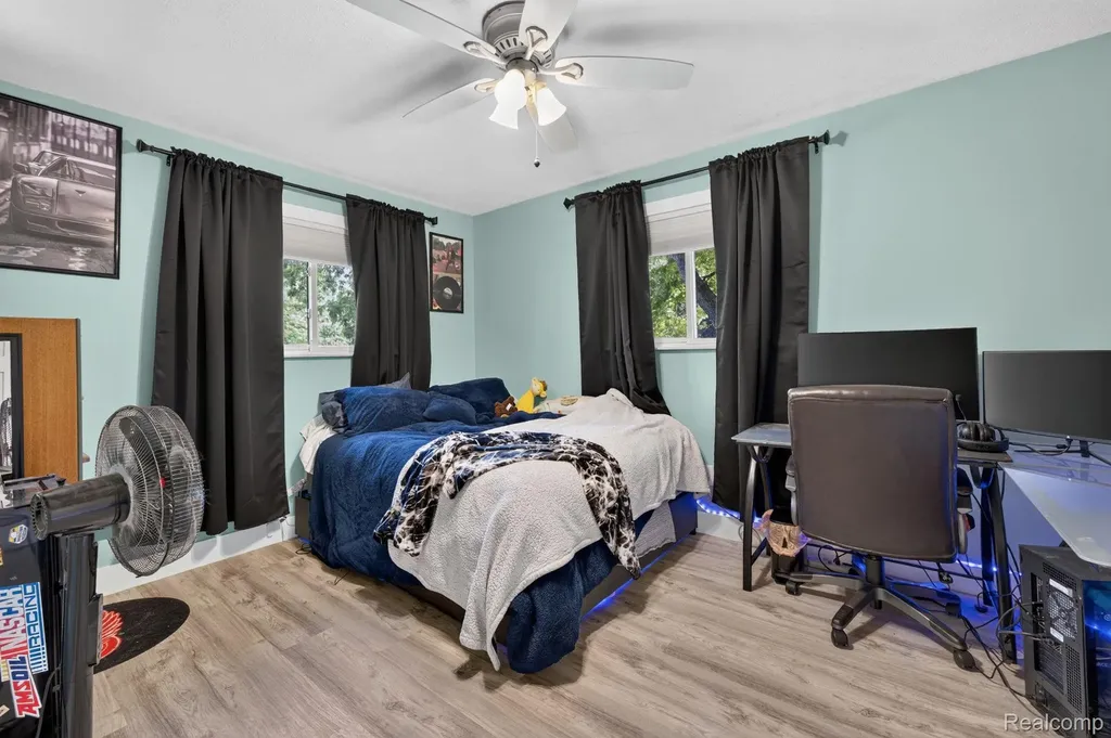 5355 N Seymour Road Flushing Charter Township MI 48433