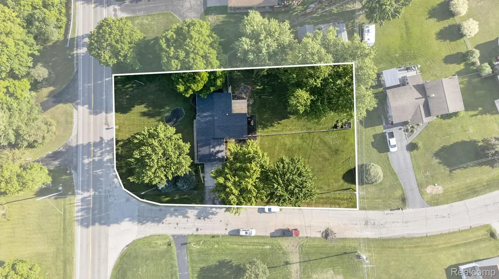 5355 N Seymour Road Flushing Charter Township MI 48433