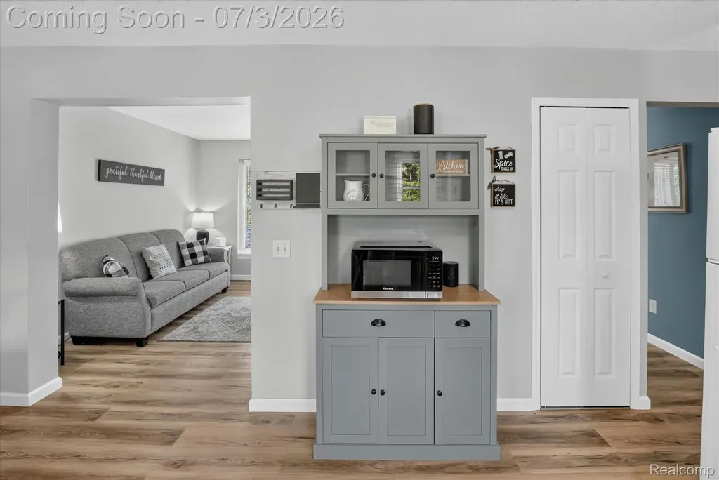 13274 Lake Point Boulevard Van Buren Charter Township MI 48111