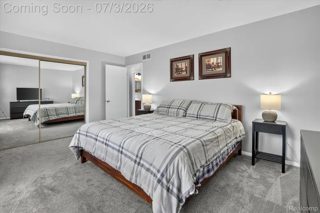 13274 Lake Point Boulevard Van Buren Charter Township MI 48111