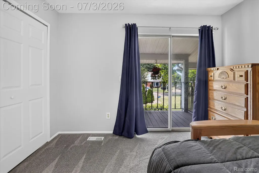 13274 Lake Point Boulevard Van Buren Charter Township MI 48111