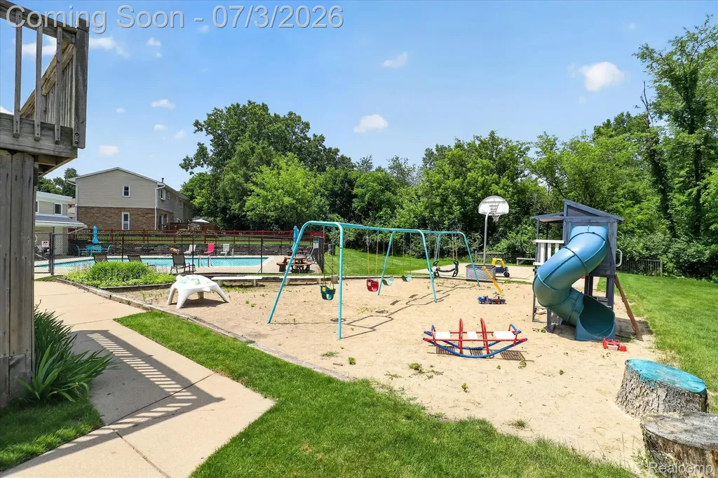 13274 Lake Point Boulevard Van Buren Charter Township MI 48111