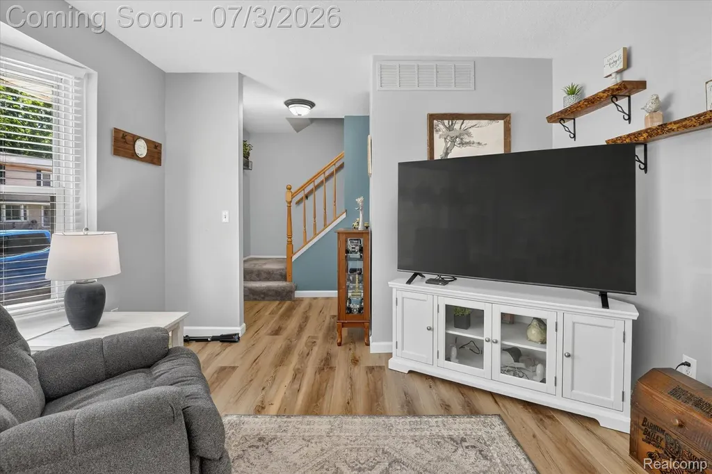 13274 Lake Point Boulevard Van Buren Charter Township MI 48111