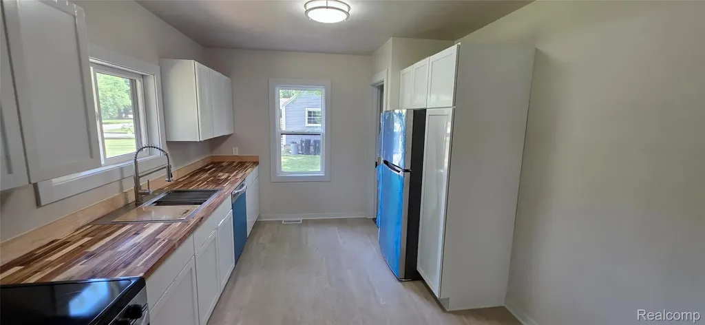 9205 Neff Road Vienna Charter Township MI 48420