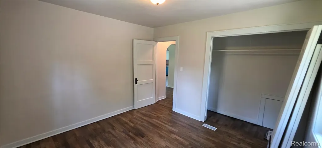 9205 Neff Road Vienna Charter Township MI 48420