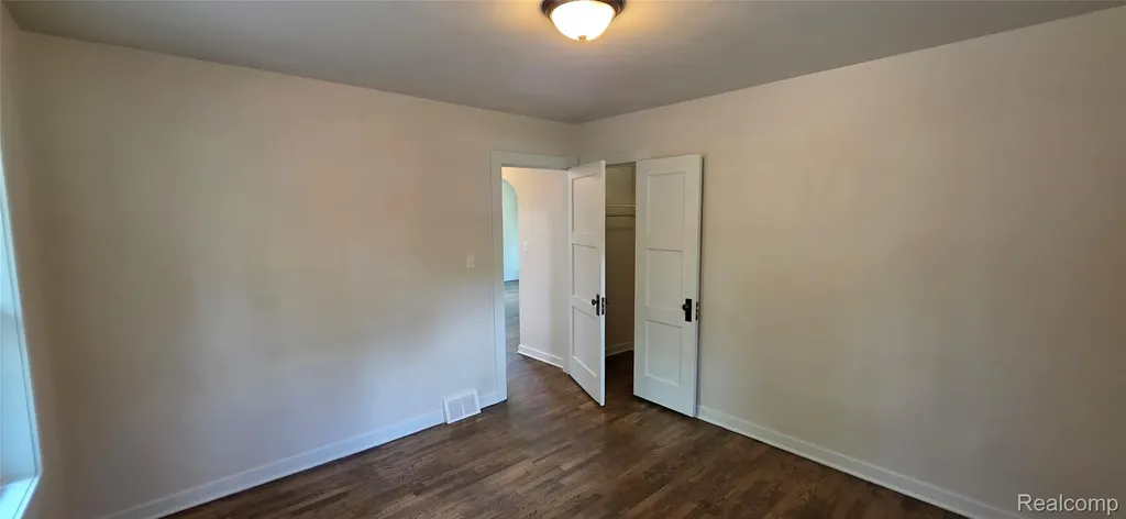 9205 Neff Road Vienna Charter Township MI 48420