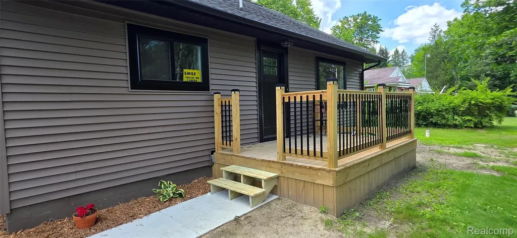 9205 Neff Road Vienna Charter Township MI 48420