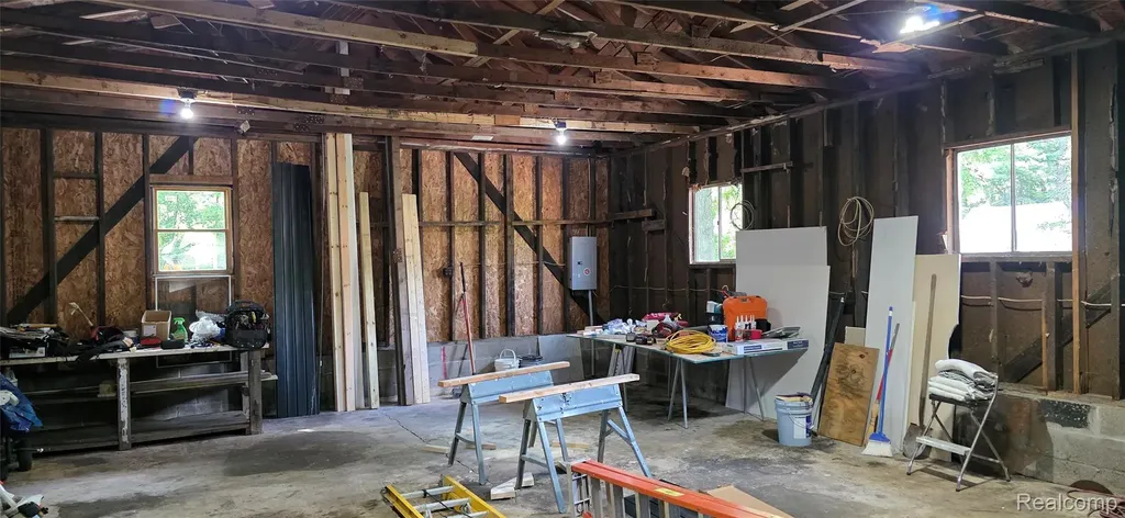 9205 Neff Road Vienna Charter Township MI 48420