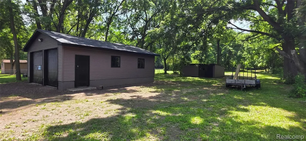 9205 Neff Road Vienna Charter Township MI 48420