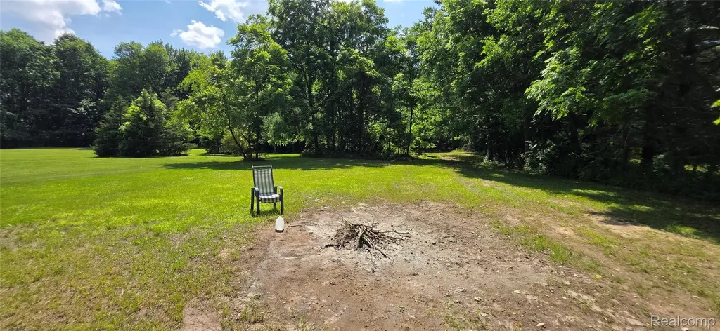 9205 Neff Road Vienna Charter Township MI 48420