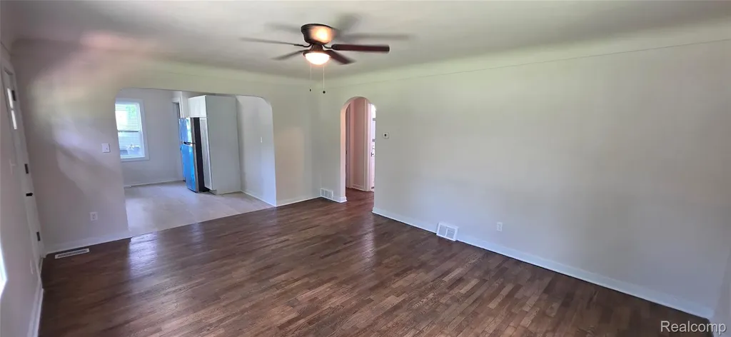 9205 Neff Road Vienna Charter Township MI 48420