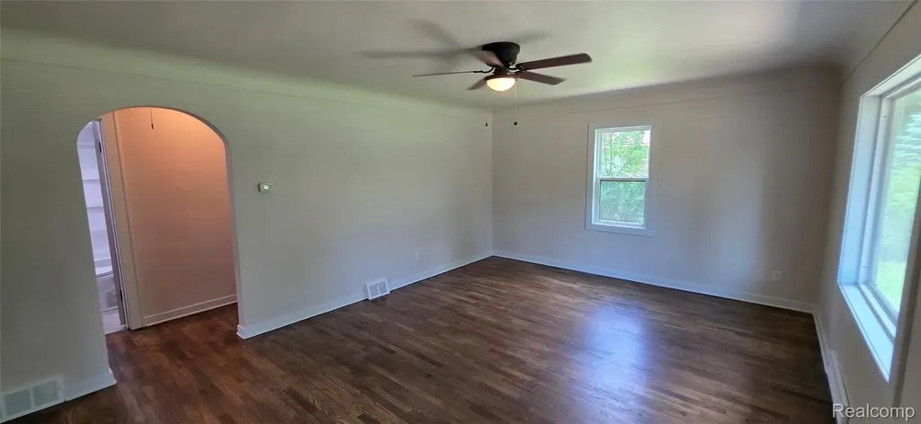 9205 Neff Road Vienna Charter Township MI 48420
