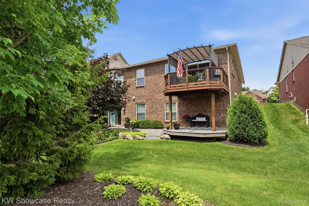 2265 Brigantine Commerce Charter Township MI 48382