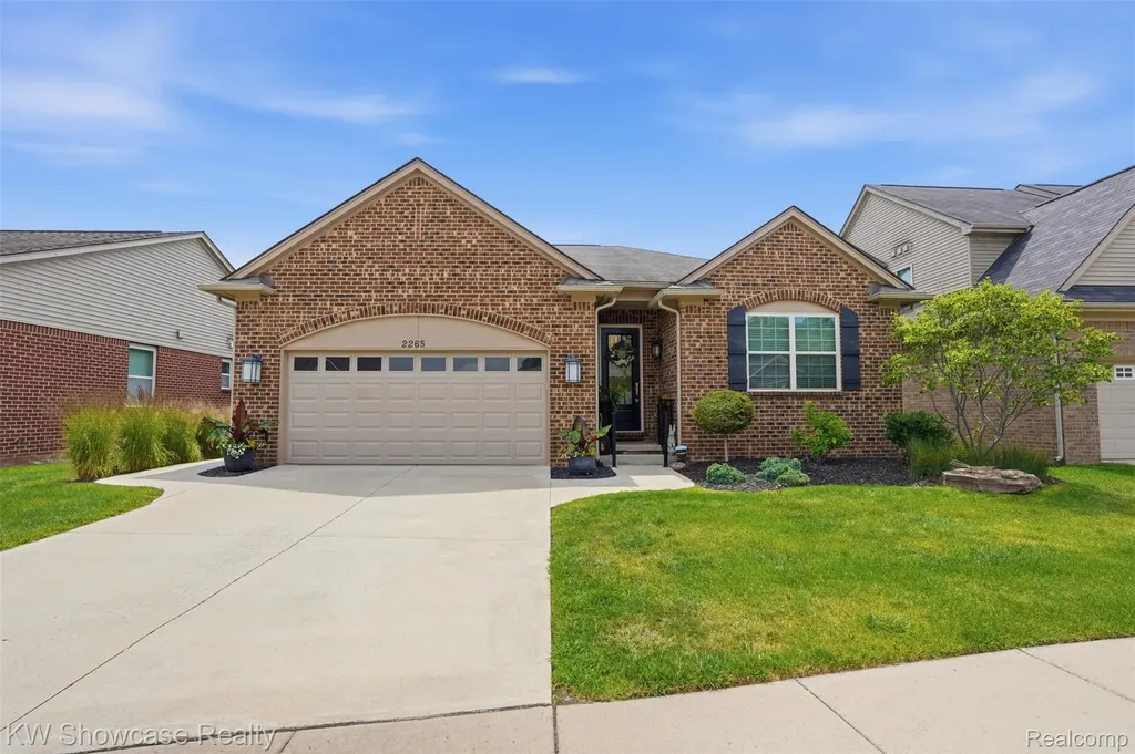 2265 Brigantine Commerce Charter Township MI 48382
