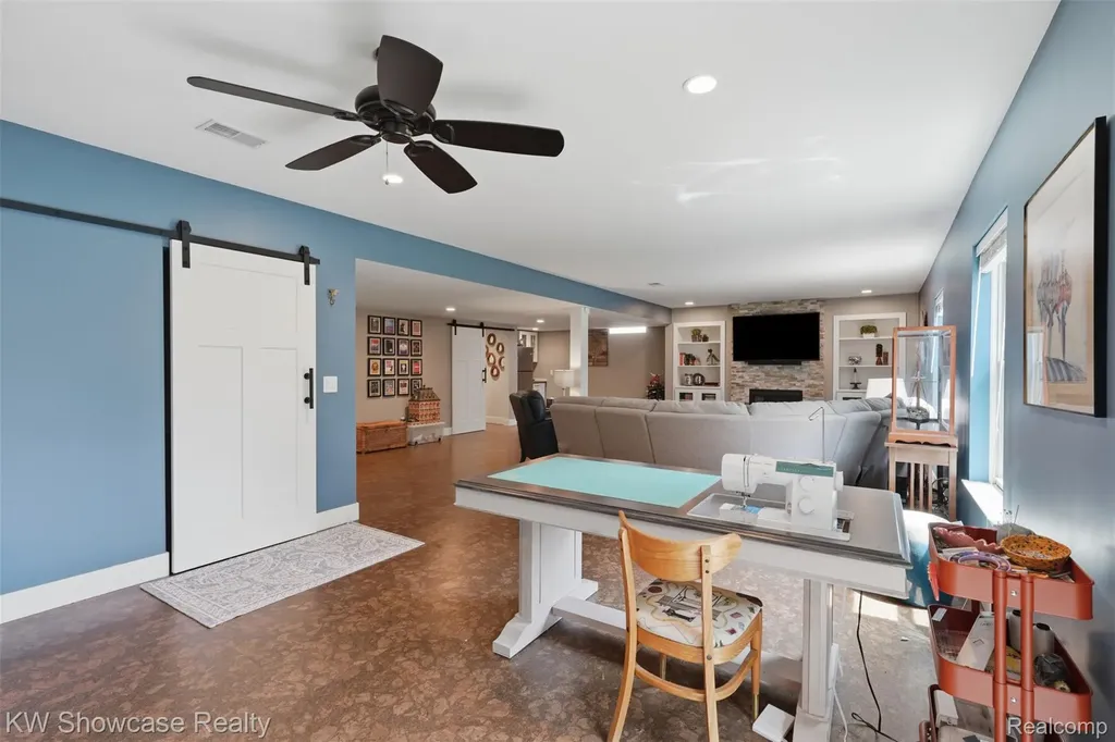 2265 Brigantine Commerce Charter Township MI 48382