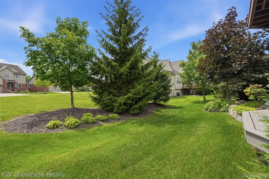 2265 Brigantine Commerce Charter Township MI 48382